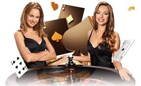 Antarmuka aplikasi mobile ninjahoki menampilkan permainan Liga 1, live dealer, dan slot games